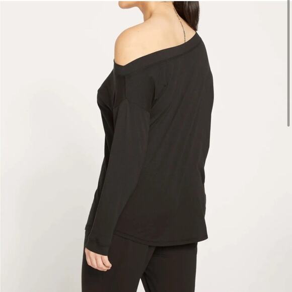 Universal Standard black asymmetrical off shoulder knit top size 3XS or US 2-4 - Picture 14 of 14
